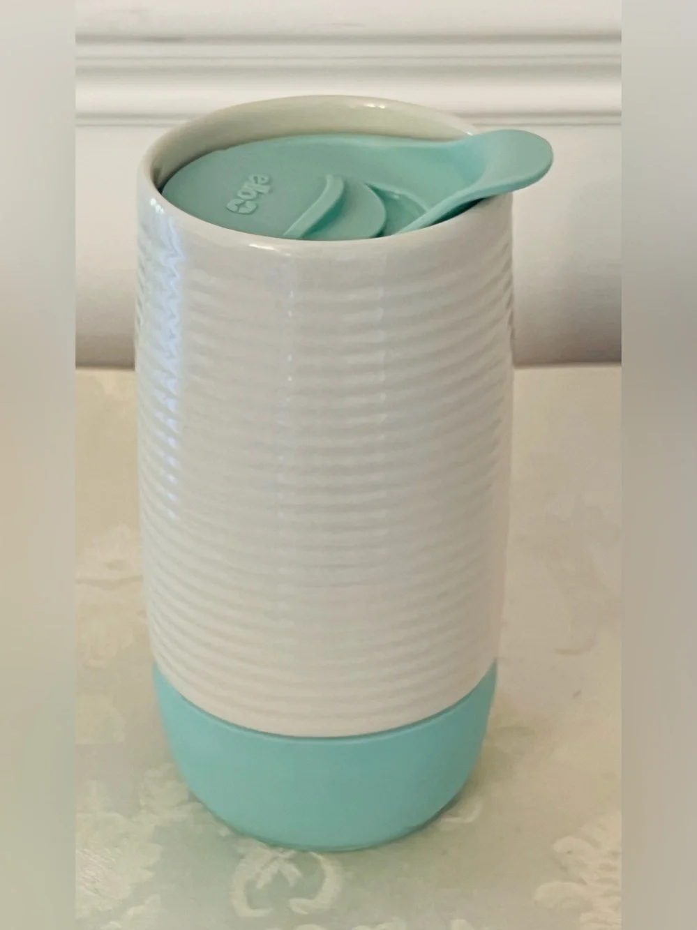 Ello Jane 18oz Teal Ceramic Travel Mug with Splash Resistant Lid and Handle-NWOB